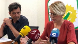 Inma Omiste y José Llorente en rueda de prensa (IU-EQUO) Inma Omiste y José Llorente en rueda de prensa (IU-EQUO)