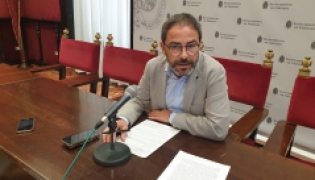 Miguel Ángel Fernández Madrid en rueda de prensa (PSOE) Miguel Ángel Fernández Madrid en rueda de prensa (PSOE)