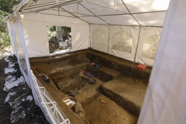 Trabajos de excavación de fosas comunes en el Barranco de Víznar, en imagen de archivo (ÁLEX CÁMARA - EUROPA PRESS) 
